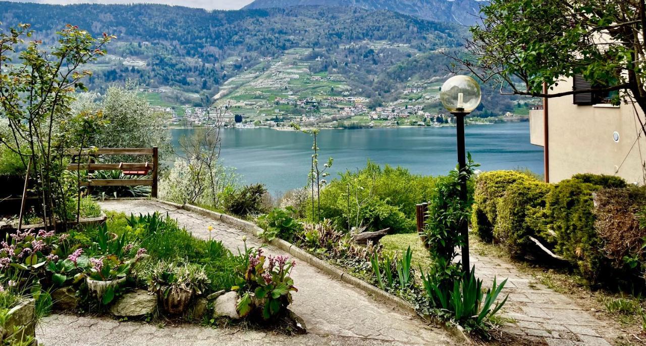Lake Apartment Ischia Red Tenna Екстериор снимка