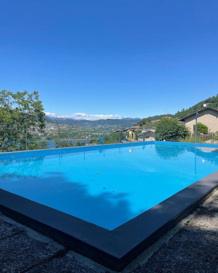 Lake Apartment Ischia Red Tenna Екстериор снимка