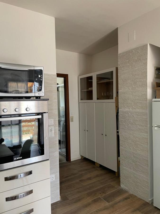 Lake Apartment Ischia Red Tenna Екстериор снимка