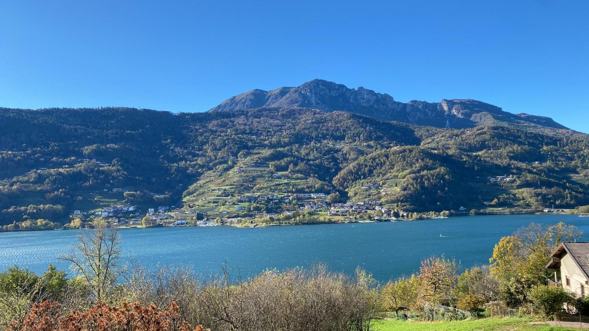 Lake Apartment Ischia Red Tenna Екстериор снимка